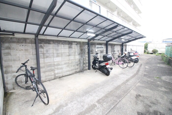 山本レンターマンションの物件外観写真