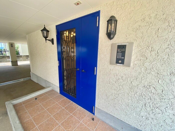 ラ・ベルヴィの物件外観写真