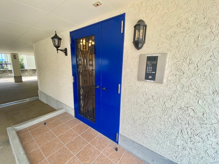 ラ・ベルヴィの物件外観写真