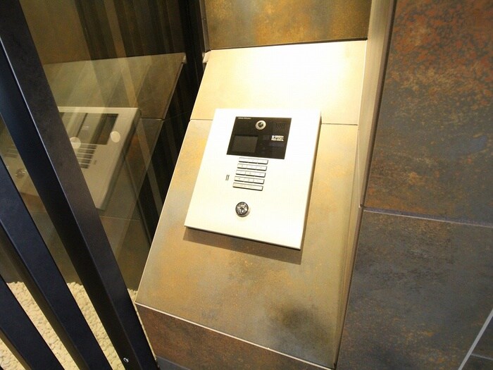 ワールドアイ神戸湊町(201)の物件外観写真