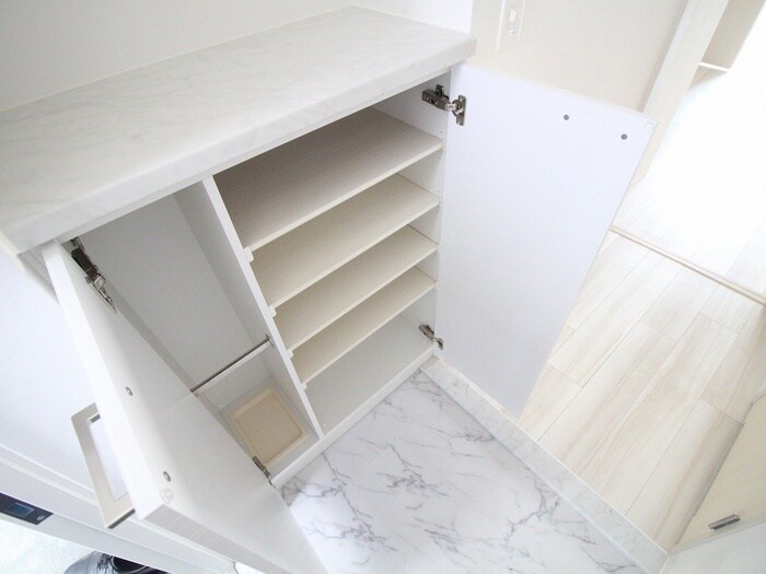 ワールドアイ神戸湊町(201)の物件内観写真