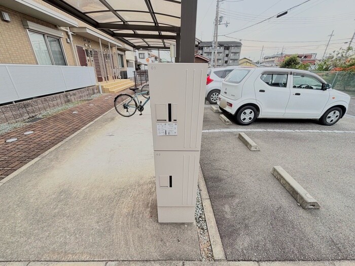 ラ　フレ－ズの物件外観写真