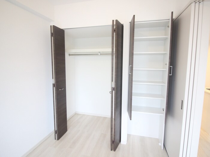 LANI TOYONAKA（ﾗﾆ　ﾄﾖﾅｶ）の物件内観写真