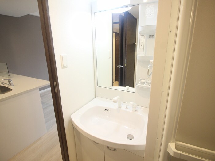 LANI TOYONAKA（ﾗﾆ　ﾄﾖﾅｶ）の物件内観写真