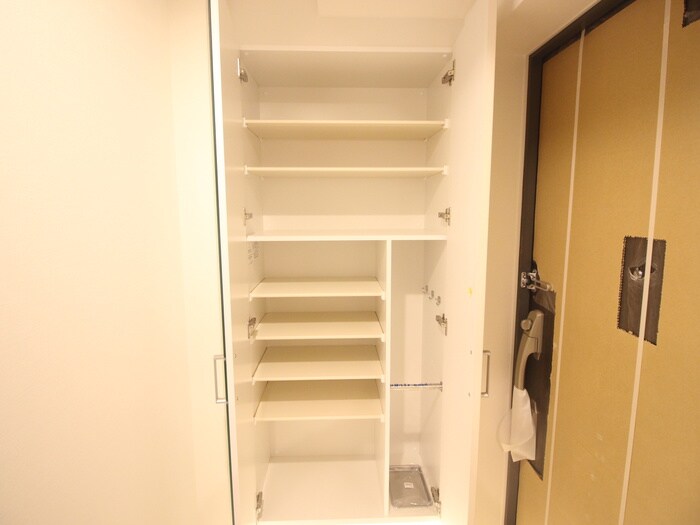 LANI TOYONAKA（ﾗﾆ　ﾄﾖﾅｶ）の物件内観写真