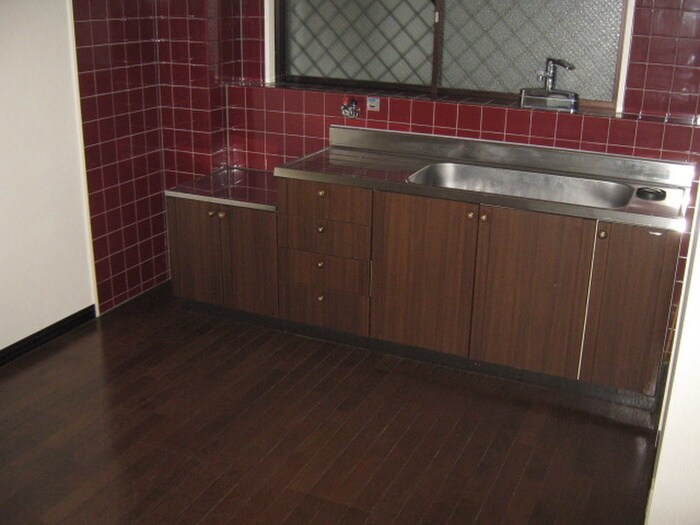 サンロ－ゼＭＩＹＡＴＡの物件内観写真