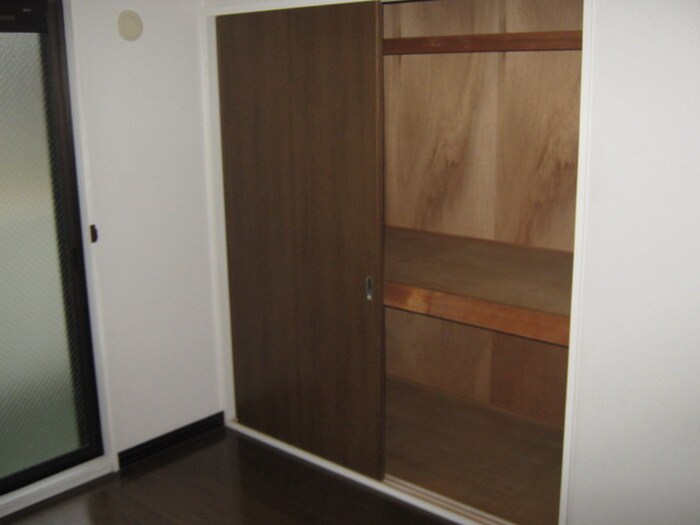 サンロ－ゼＭＩＹＡＴＡの物件内観写真