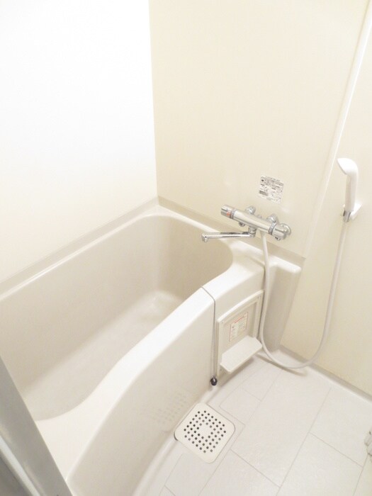 サンロ－ゼＭＩＹＡＴＡの物件内観写真