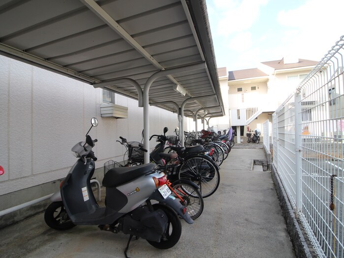 ゴ－ルドヴァレイタウンＡ棟の物件外観写真