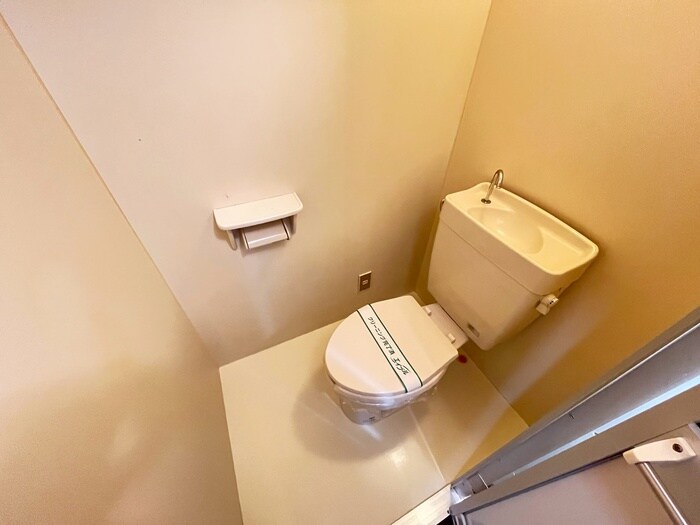 ゴ－ルドヴァレイタウンＡ棟の物件内観写真