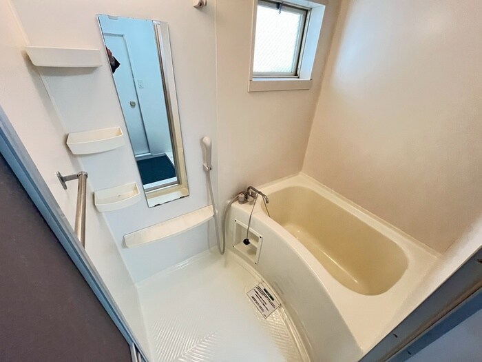 ゴ－ルドヴァレイタウンＡ棟の物件内観写真