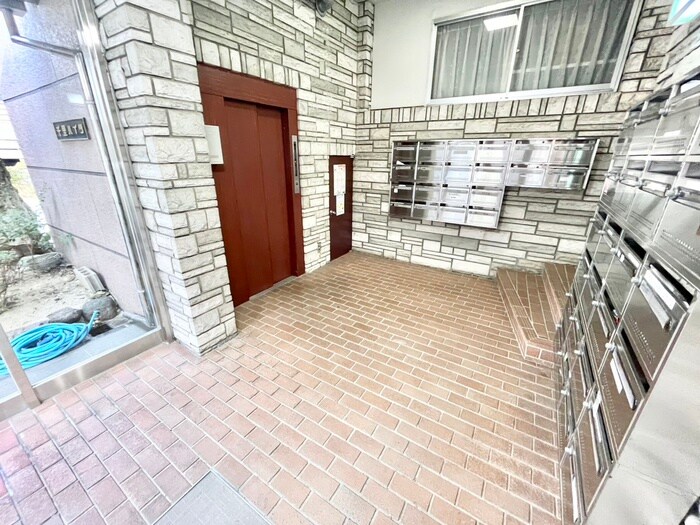 千里ハイツの物件外観写真