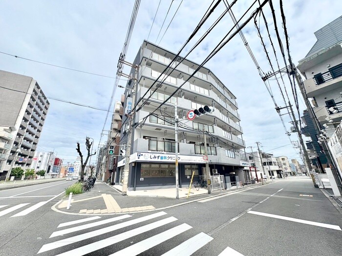 サニークレスト忠の物件外観写真