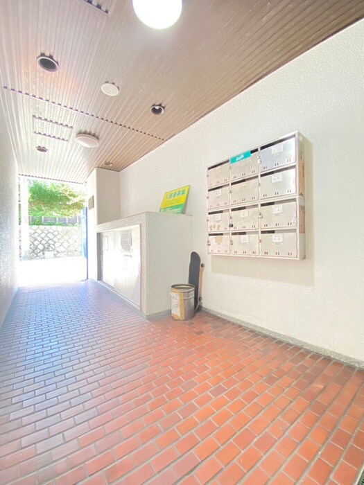 ホワイトシャトー堀江の物件外観写真