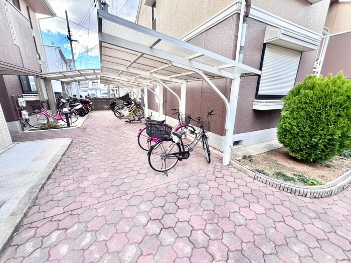 ラ・エスタシオンＡ棟の物件外観写真