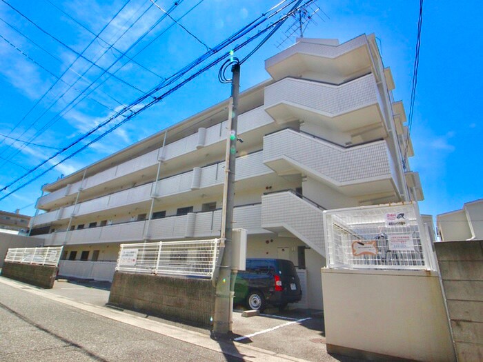 プラザエイトの物件外観写真