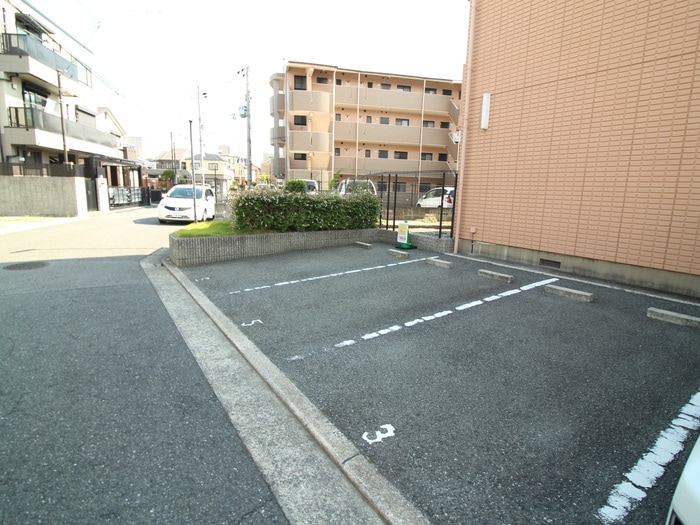 モアクレストの物件外観写真