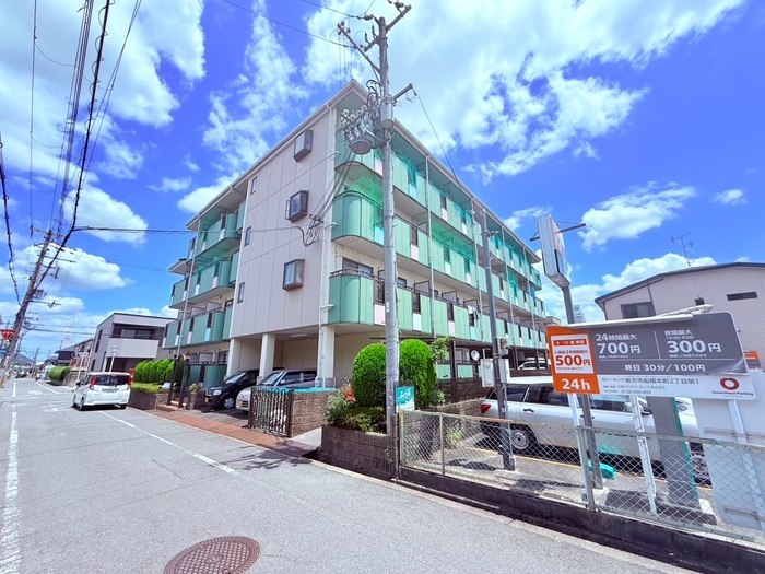 シャングリ・ラの物件外観写真