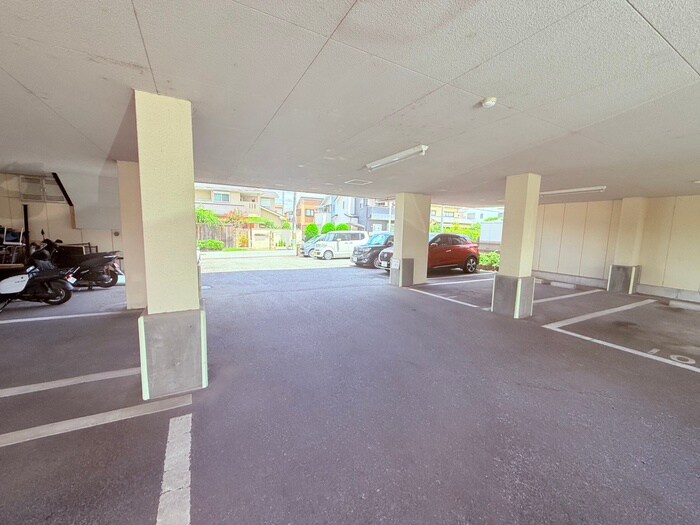 シャングリ・ラの物件外観写真