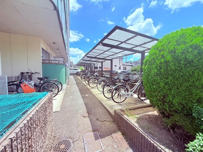 シャングリ・ラの物件外観写真