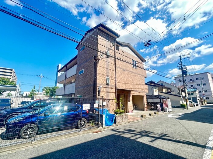 オフージュ葛野の物件外観写真