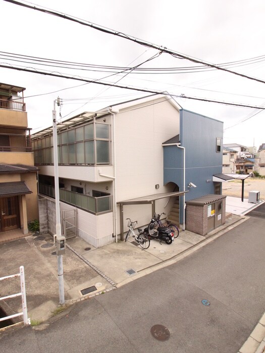 石田ハイツ２号館の物件外観写真