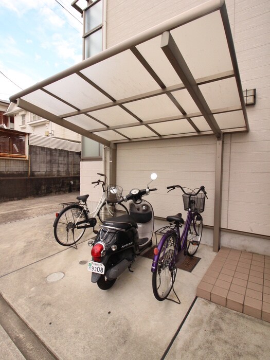 石田ハイツ２号館の物件外観写真