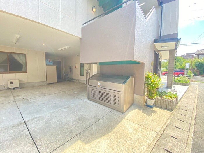 メゾン57の物件外観写真