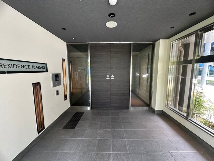 DAIWA　RESIDENCE　茨木の物件外観写真