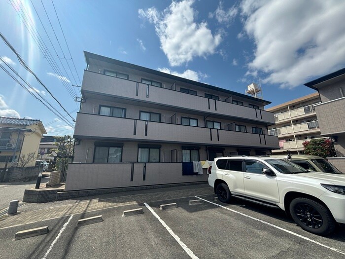 ツインコート六番館の物件外観写真