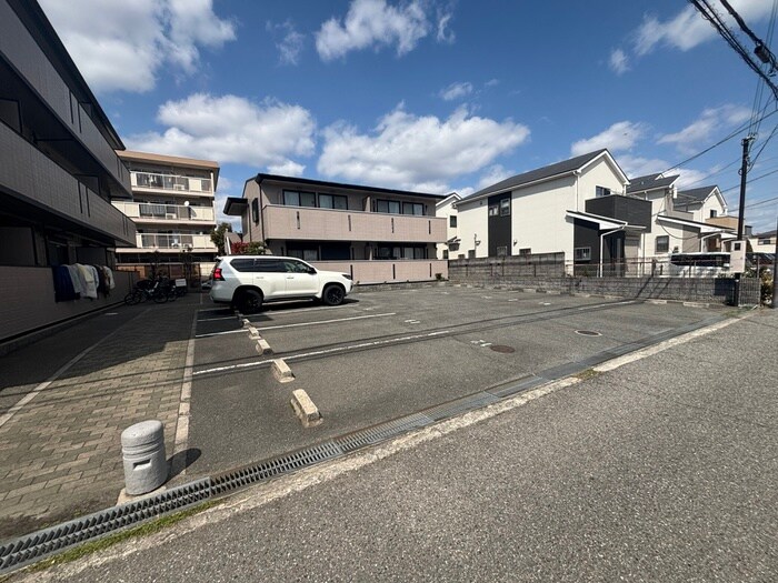 ツインコート六番館の物件外観写真