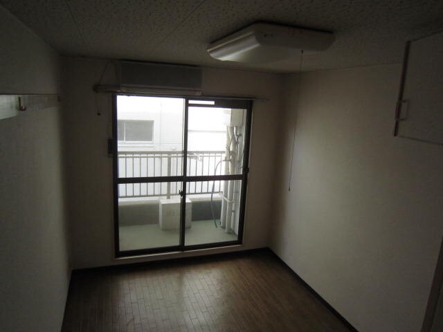 ヴィラン橋本の物件内観写真
