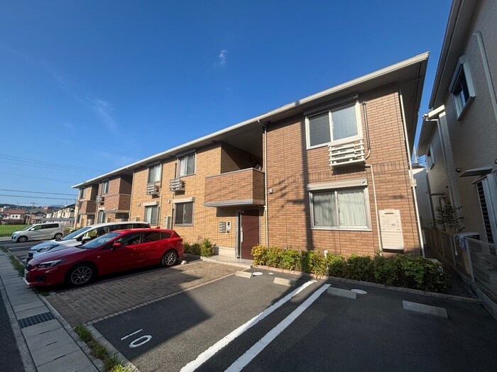 アドヴァンスの物件外観写真