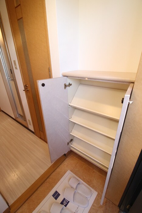 レジディア天神橋の物件内観写真