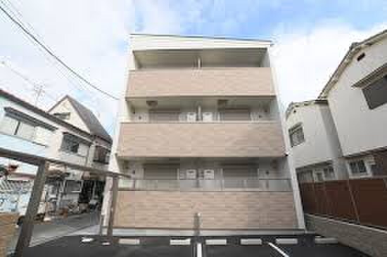 クリエオーレ春日元町の物件外観写真