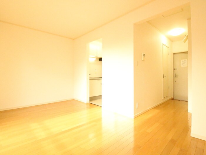 Una Casa Shinzaikeの物件内観写真