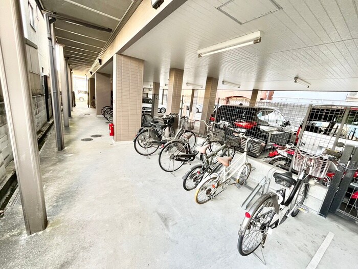 ヴィラ－ジュみのおＢの物件外観写真