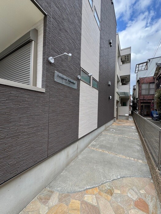 フジパレス中宮の物件外観写真