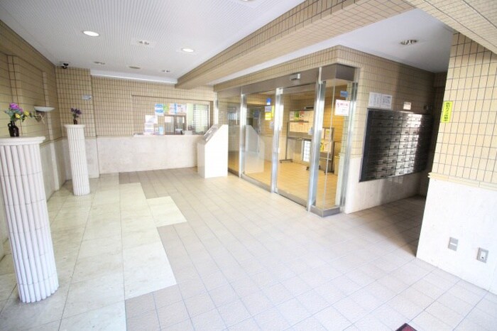 ﾗｲｵﾝｽﾞﾏﾝｼｮﾝ四条堀川第2(904)の物件外観写真