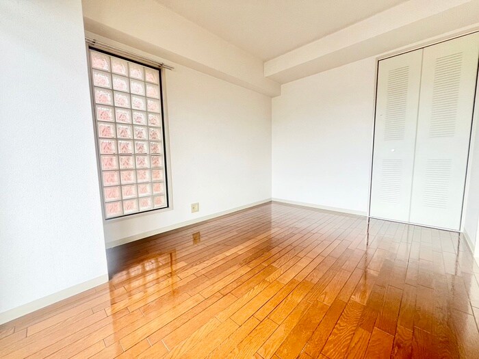 ﾗｲｵﾝｽﾞﾏﾝｼｮﾝ四条堀川第2(904)の物件内観写真