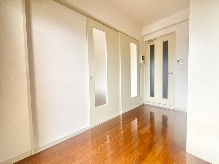 ﾗｲｵﾝｽﾞﾏﾝｼｮﾝ四条堀川第2(904)の物件内観写真