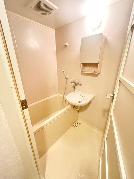 ﾗｲｵﾝｽﾞﾏﾝｼｮﾝ四条堀川第2(904)の物件内観写真