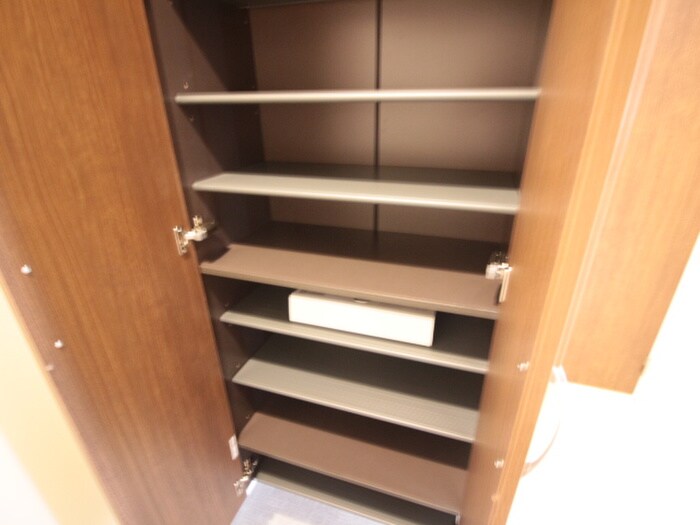 コンフォール甲子園口4丁目の物件内観写真