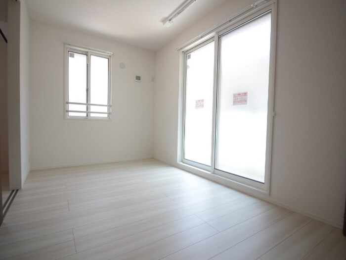 コンフォール甲子園口4丁目の物件内観写真