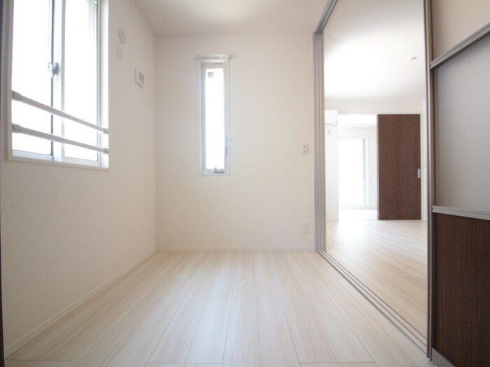 コンフォール甲子園口4丁目の物件内観写真