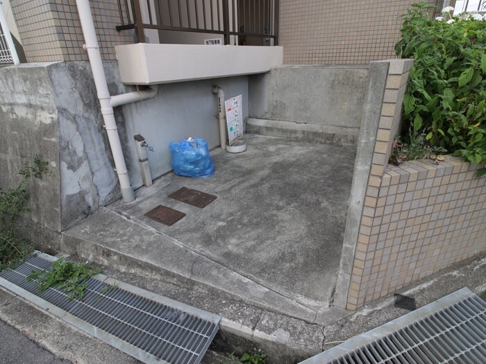 キィーロックハウスの物件外観写真