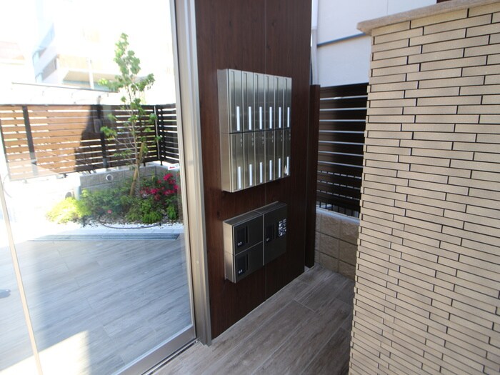 ラリュールの物件外観写真