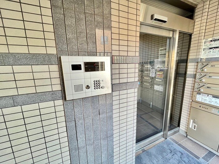 アドリーム上桂の物件外観写真