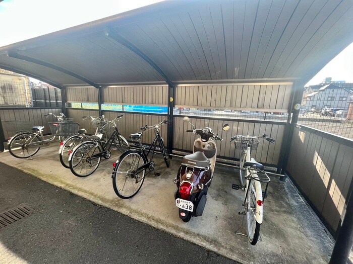 アドリーム上桂の物件外観写真