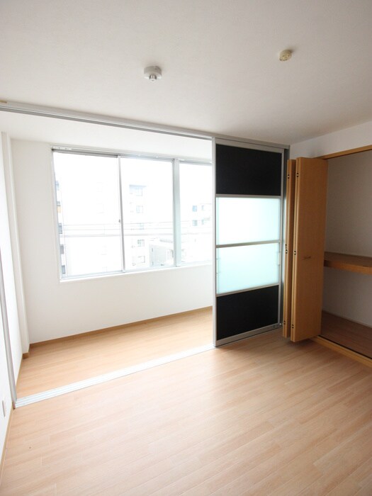 岡林ビルの物件内観写真